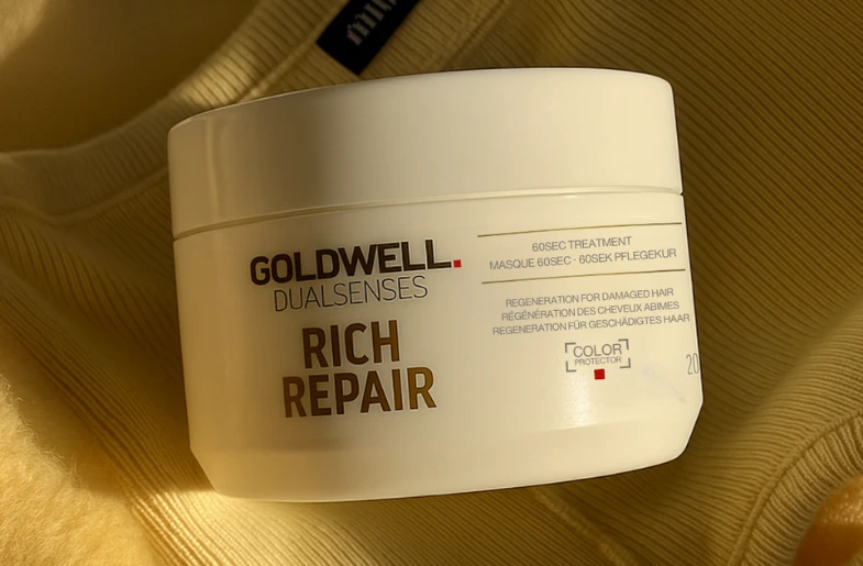 Hello Hair Rich Repair naslovna